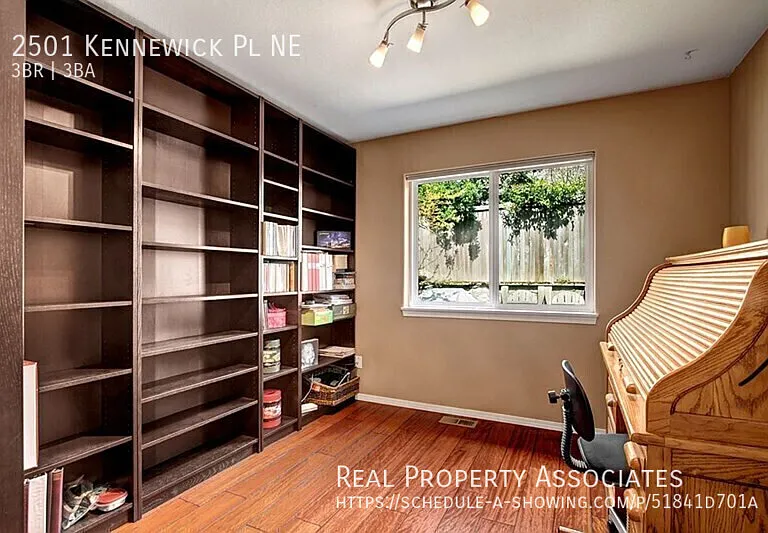 2501 Kennewick Pl NE — Photo 9