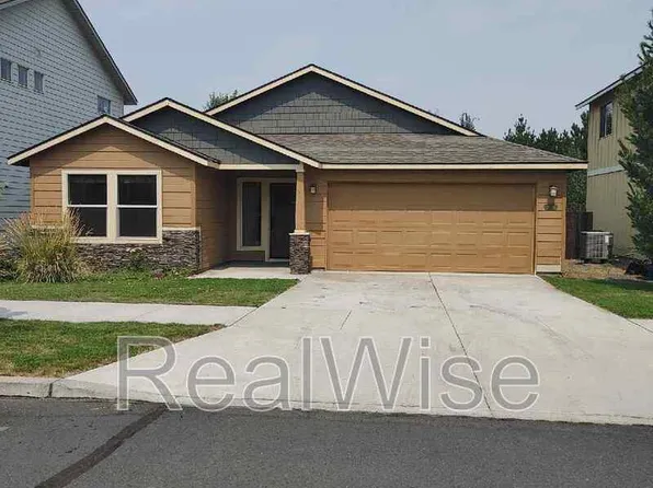 3006 NE Red Oak Dr, Bend, OR 97701