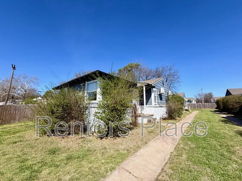 1 bed, 1.0 bath, 624 sqft, $695 — Photo 2