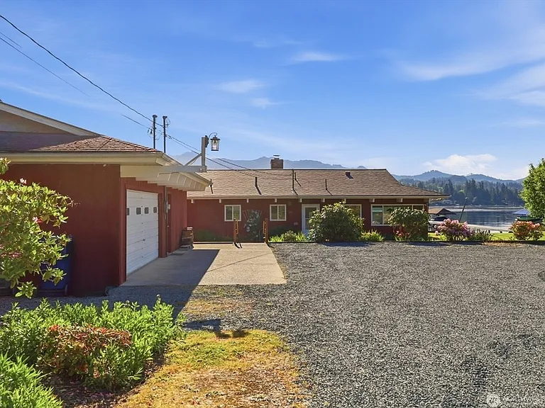 17381 W Big Lake Blvd — Photo 2