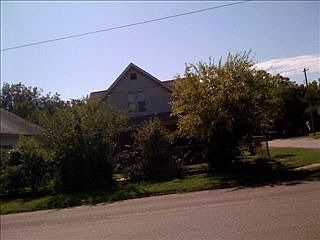 2nd image of 550 N Kickapoo Ave