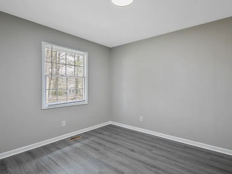 7252 Ainsley St — Photo 8