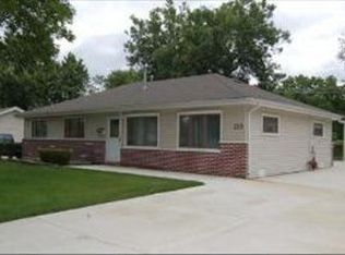 125 Maricopa Ln, Hoffman Estates, IL 60169