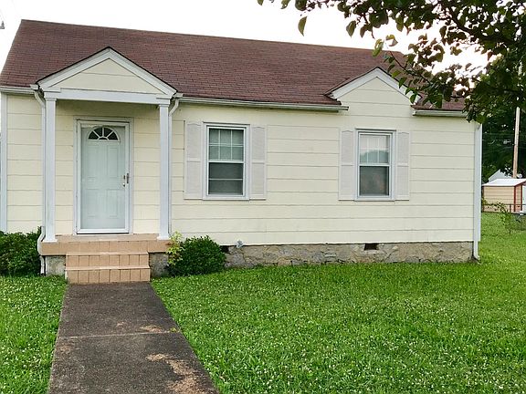 3rd image of 619 Flegal Ave