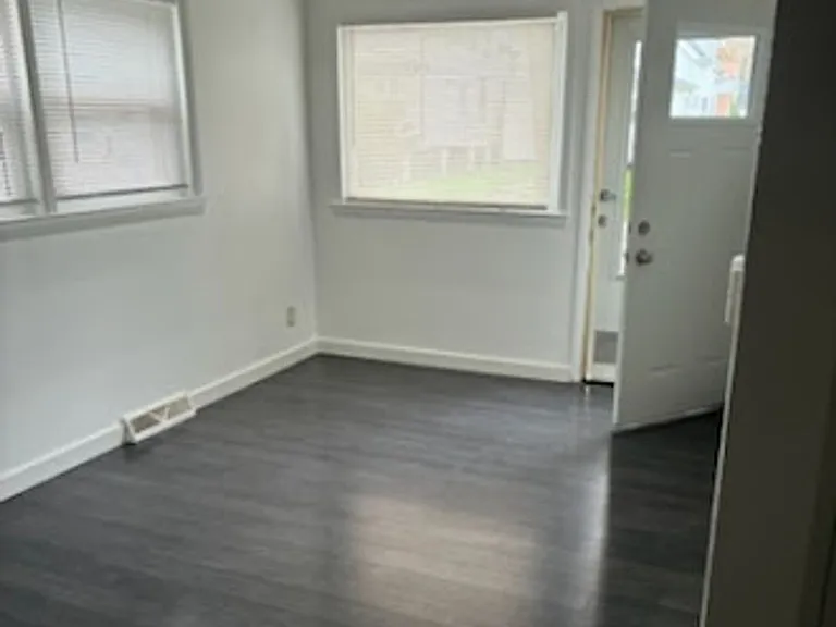 3754 E Barnard Ave — Photo 6