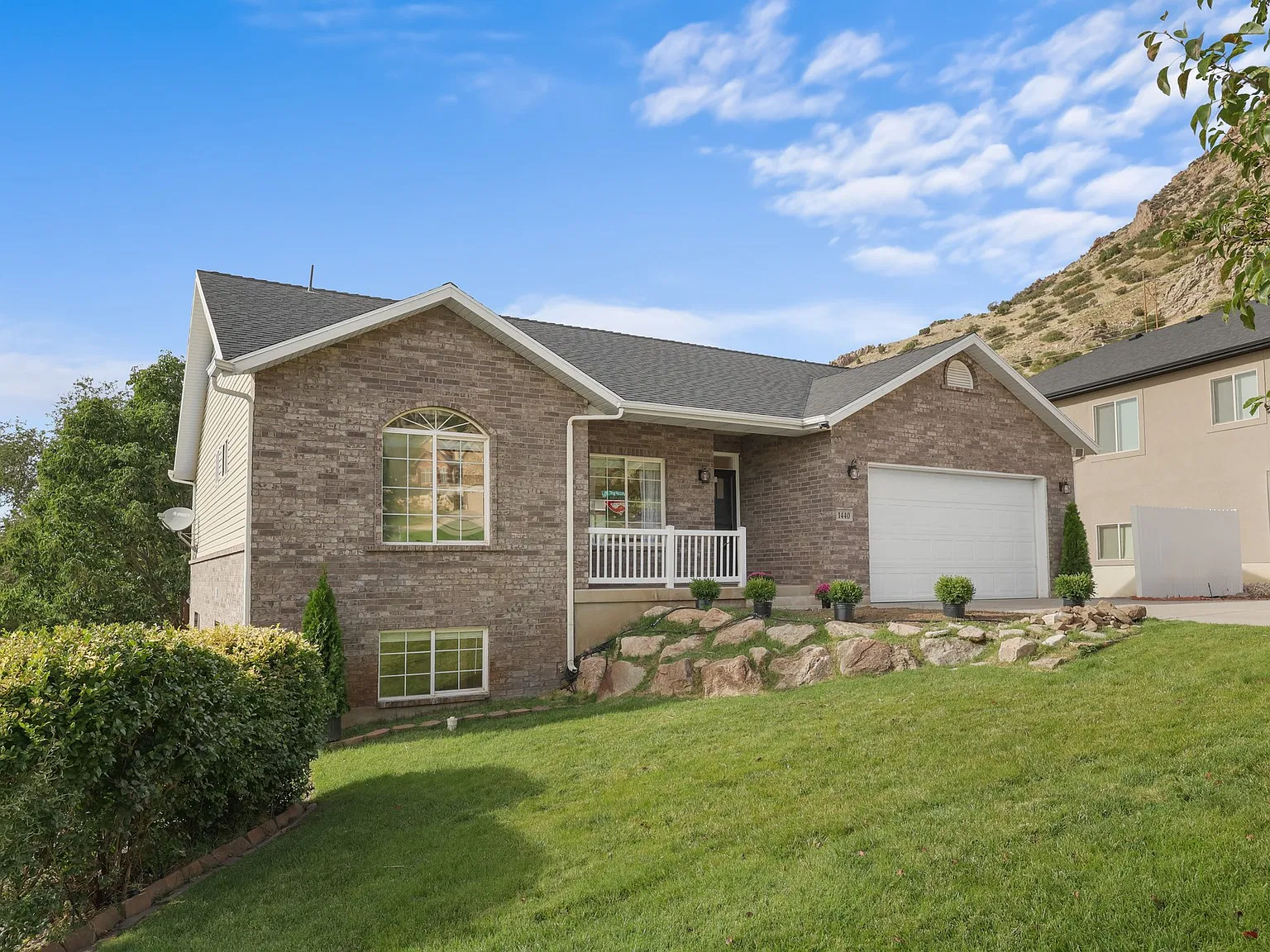 4 bed, 2784 sqft, $3,000 — Photo 3