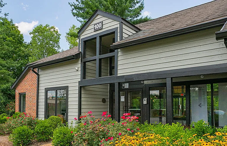Residences at Glenview Reserve Apartment Homes — Photo 45