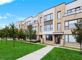 211 Squire Cres #5, Oakville, ON L6H0L8