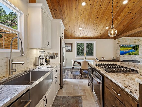 5th image of 8686 S Grand Oak Dr