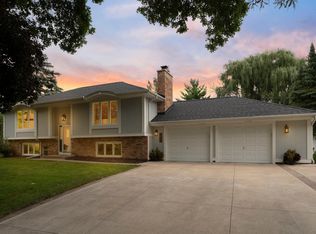 6254 Larch Ln N, Maple Grove, MN 55369