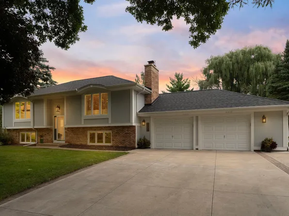 6254 Larch Ln N, Maple Grove, MN 55369