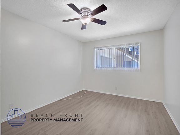 5th image of 830 N Acacia St #60606267