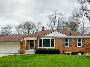 37658 Lake Dr, Avon, OH