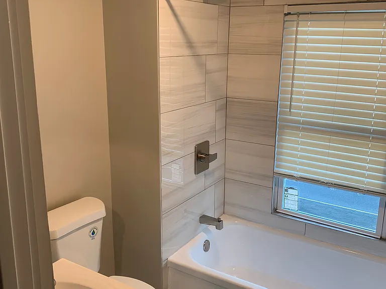 12 Crystal St #1 — Photo 9