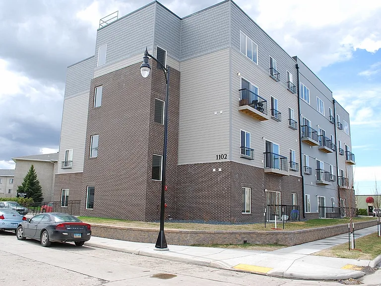 Urban Crossing Apartments Building