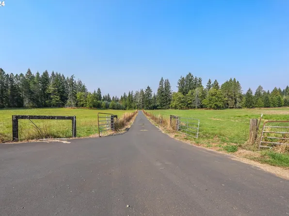 26124 SE 452nd Ave, Sandy, OR 97055