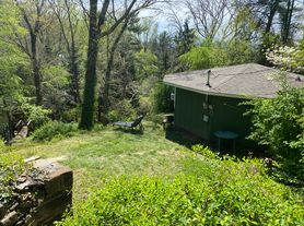 25 Howland Rd