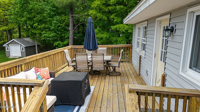 3rd image of 3 Elmwood Drive