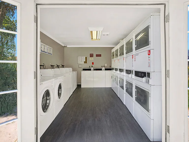Monterra Ridge Apartments — Photo 42