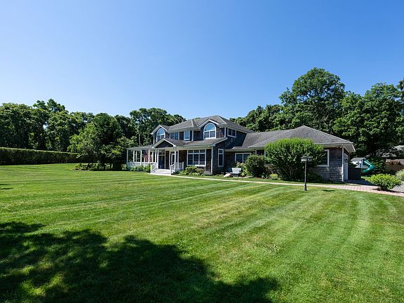 2nd image of 8 McGrath Stand Ln