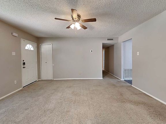 3rd image of 416 Windridge Dr