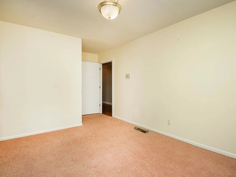 3924 Arline Dr — Photo 31