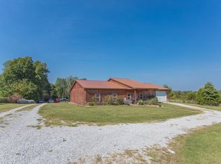 689 Tower Rd, Russellville, KY 42276