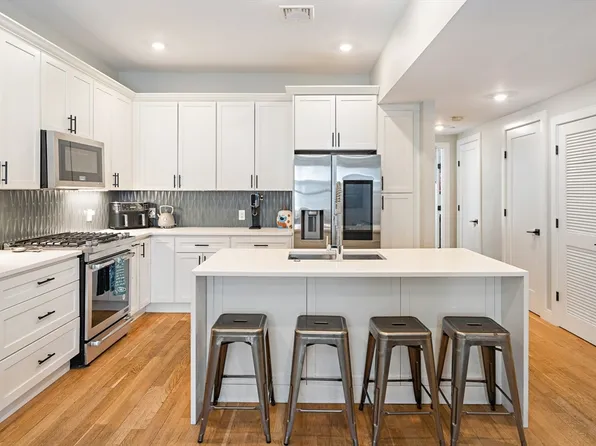 456 Meridian St Unit 1, Boston, MA 02128