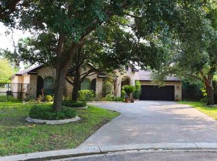 3002 Autumn Dr, Laredo, TX 78045