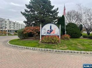 327 The Promenade, Edgewater, NJ 07020