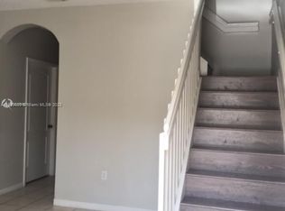 16614 NW 72nd Pl, Miami Lakes, FL 33014