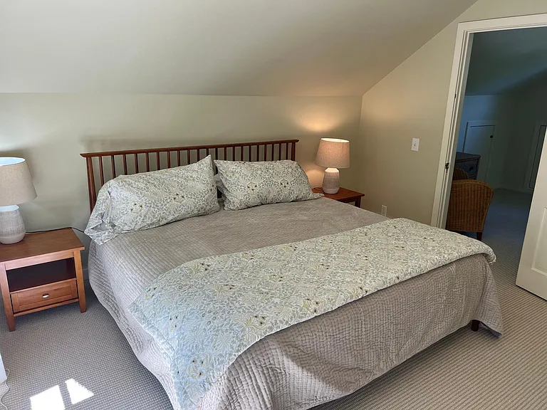 10214 SW Burton Dr — Photo 22