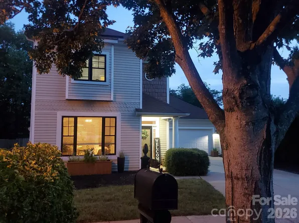 20452 Greenway Heights Dr, Cornelius, NC 28031