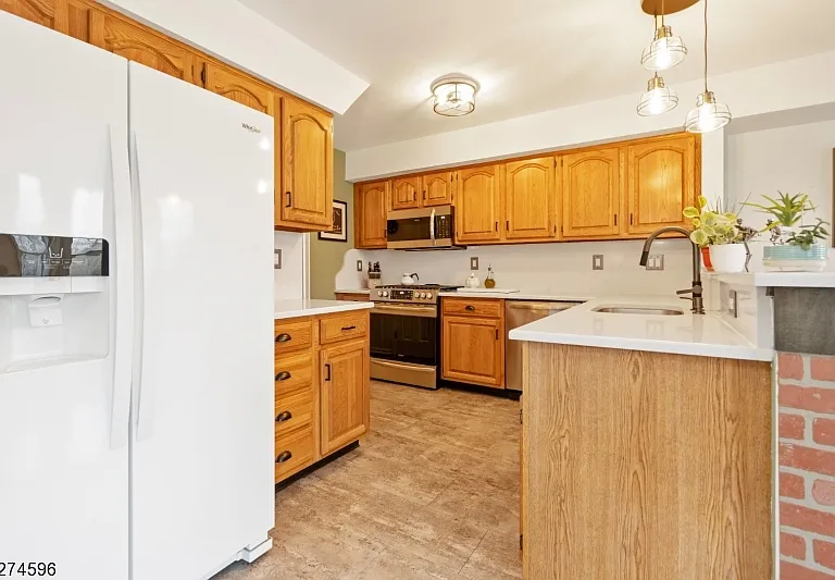 18 Pond Ridge Dr — Photo 8