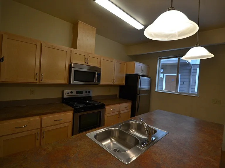 648 E 17th Ave #1-20 — Photo 16