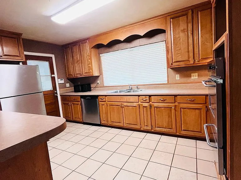 3117 Galimore Dr — Photo 11