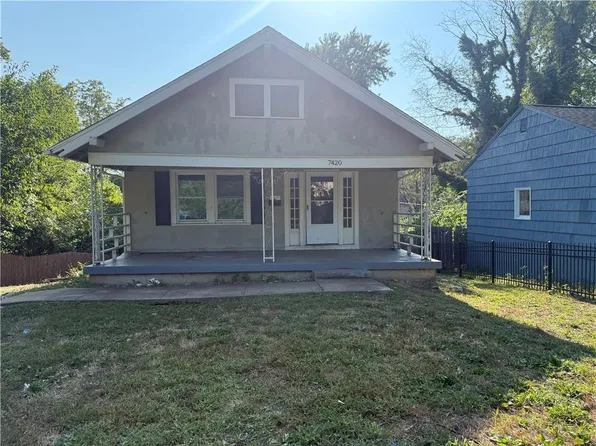 7420 Euclid Ave, Kansas City, MO 64132