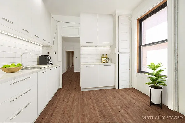 Sold by Rand Realty NY | media 6