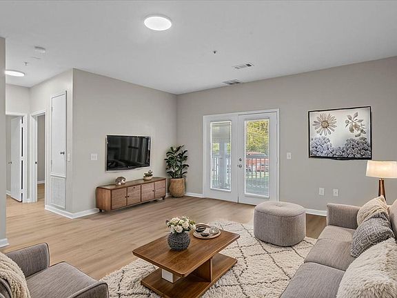 3rd image of 2600 Old Amy Rd #9b819da81