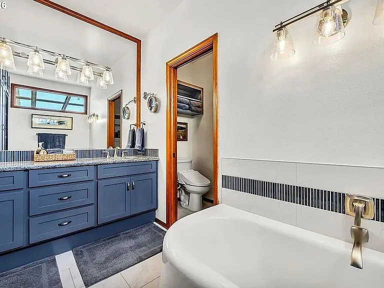 574 Wimbledon Ct — Photo 37