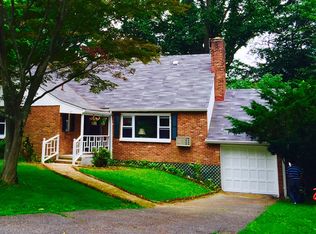 37 Abingdon Ln, Scarsdale, NY 10583