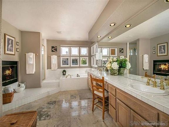 4th image of 4980 Beauchamp Ct