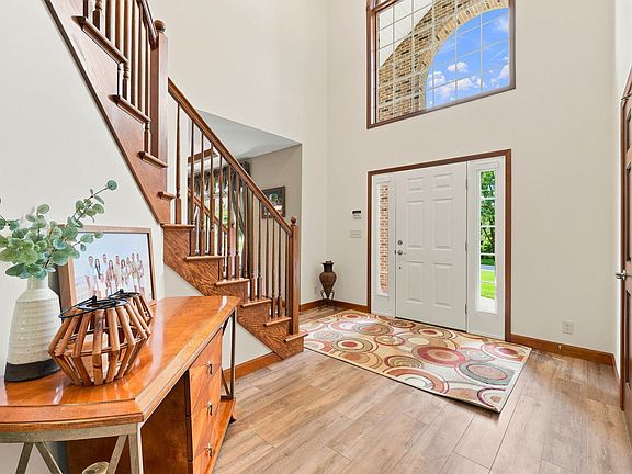 3rd image of 13283 Cedar Creek Dr
