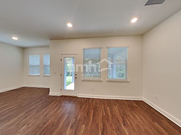 5th image of 6253 Emerald Hills Way