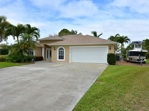 4th image of 2350 SE Patio Cir
