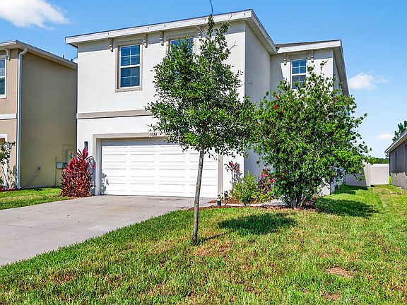 3rd image of 3384 Suncoast Plains Dr
