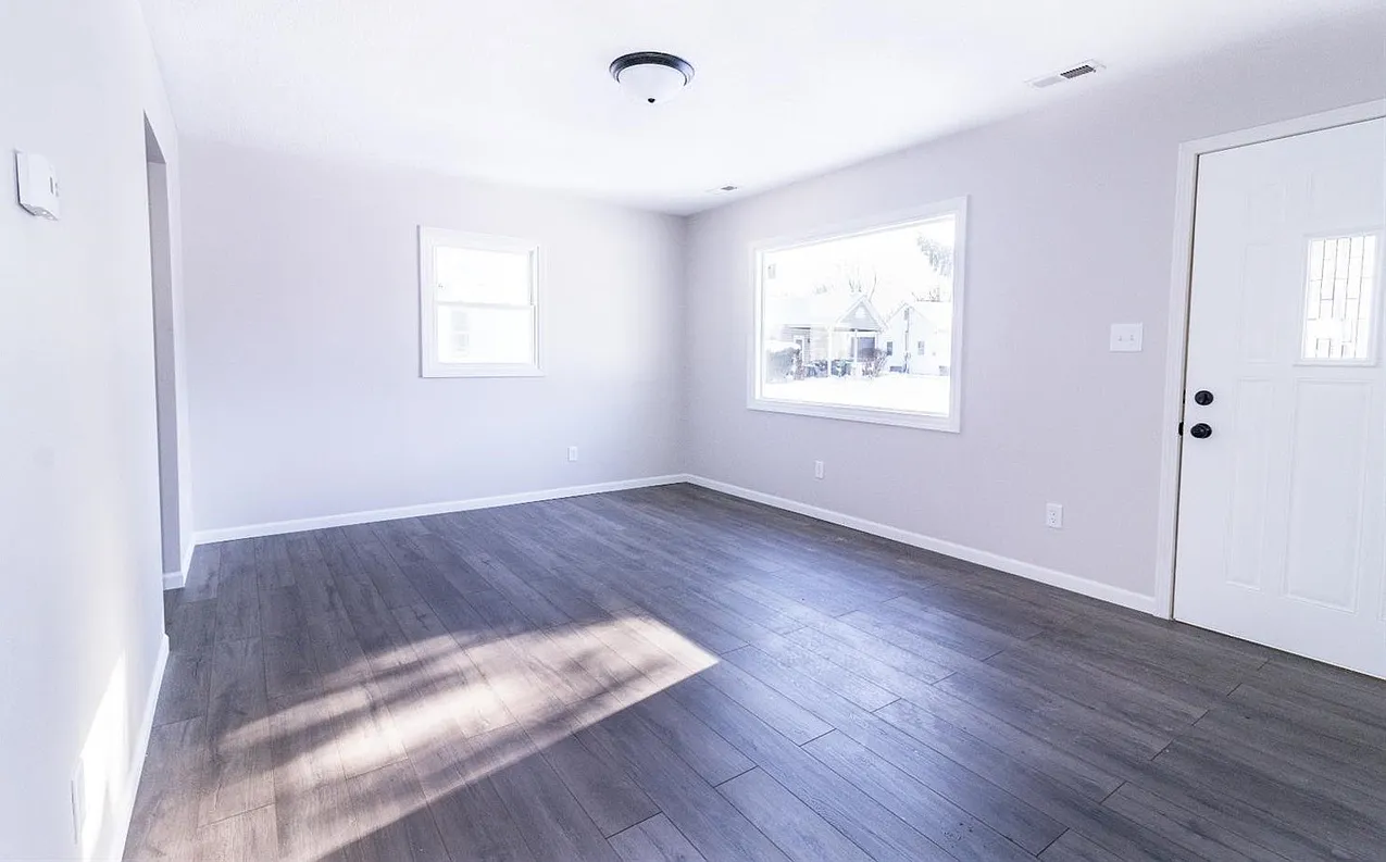 3 bed, 825 sqft, $1,450 — Photo 4