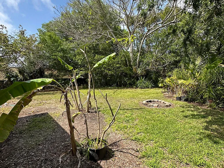 1546 Belleair Rd — Photo 19