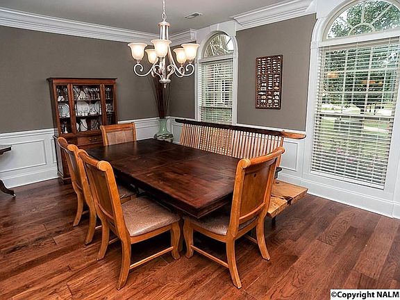 4th image of 271 Heritage Mill Dr