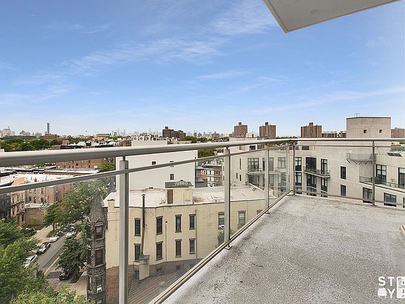 5th image of 525 Clinton Ave #9C